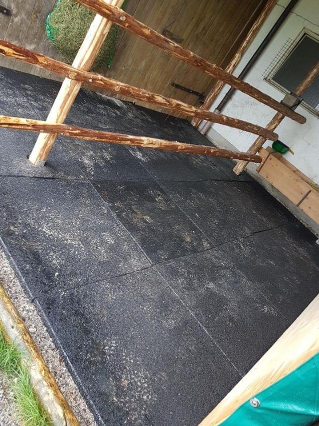 Ridcon Tough Mat, Gummigranulat Stallmatte, schwarz, 100x100x4cm